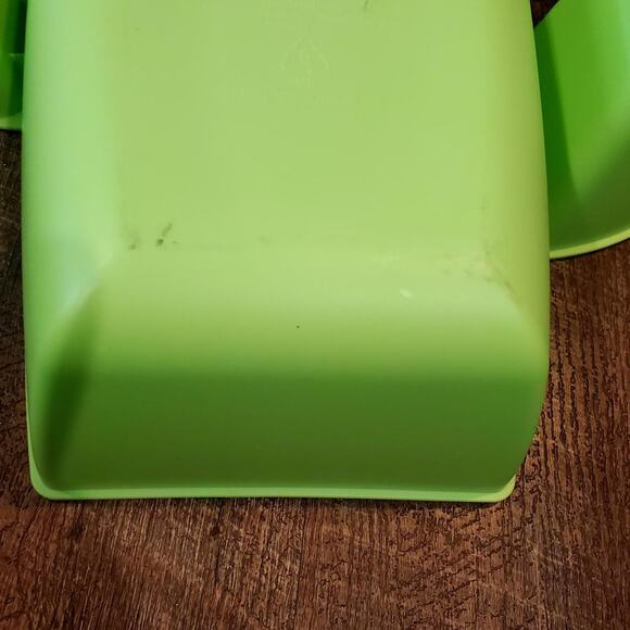 Green cactus shaped serving tray chips dip football parties birthday supplies - Picture 5 of 8